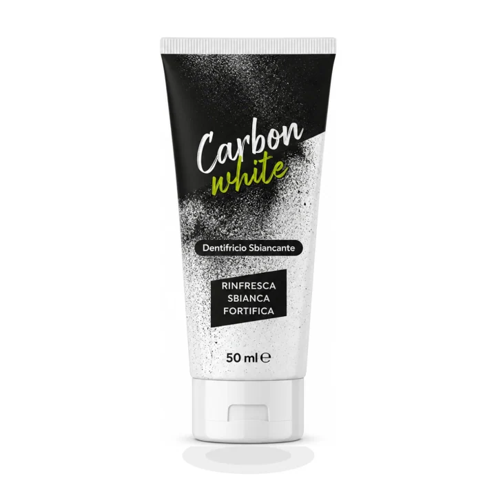 Carbon White su sfondo bianco