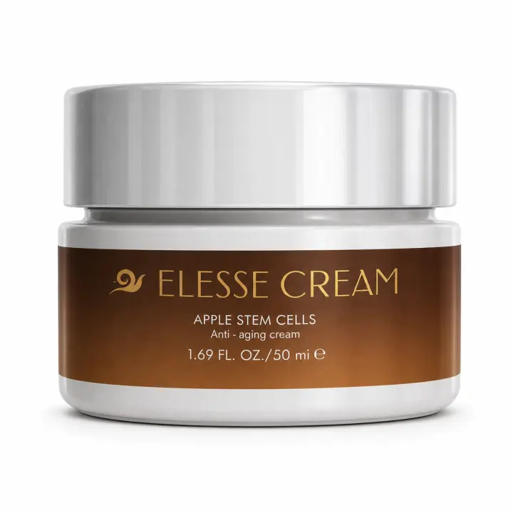 Elesse Cream su sfondo bianco
